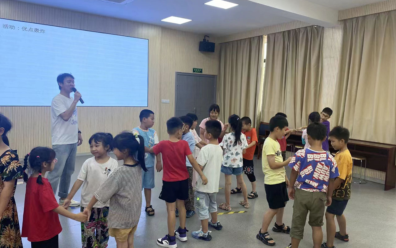 原阳龙观乡中心学校